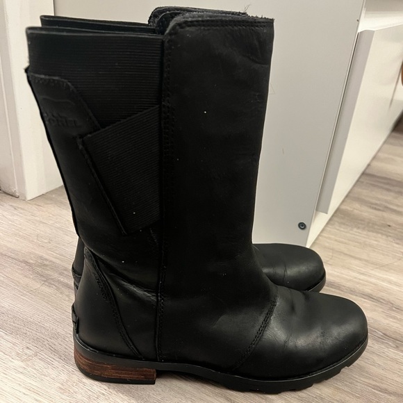 Sorel waterproof mid boots - Picture 1 of 9